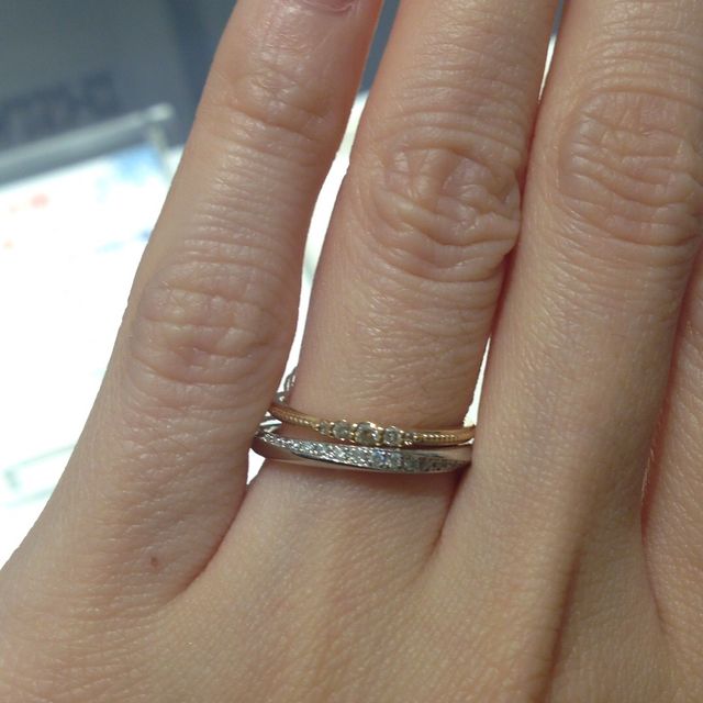 【銀座ダイヤモンドシライシの口コミ】 こういったデザインが好きだったので、いくつか似たようなデザインを並べ…