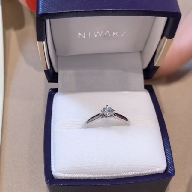 【俄(にわか)の口コミ】 大切な思い出となる様に、ダイヤモンドに対してこだわりをすごく持ってい…