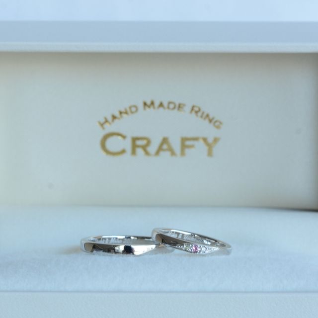 【CRAFY(クラフィ)の口コミ】 形やカラーの他にも、加工の仕方、ストーンなどのオプションが豊富で、た…