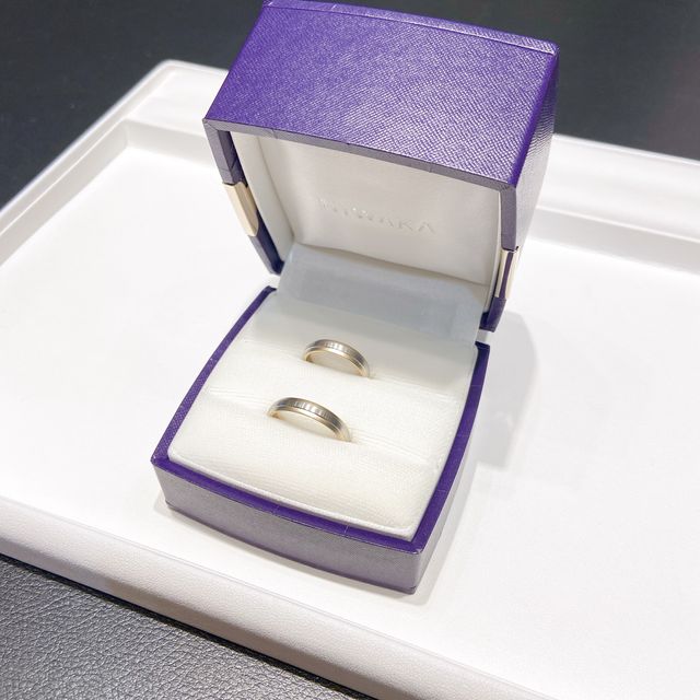 【俄(にわか)の口コミ】 実物を見に行く前から京木目の指輪にすることは決めていました。京木目の…