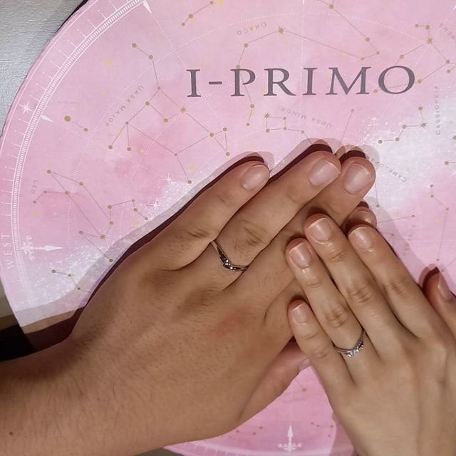 【アイプリモ(I-PRIMO)の口コミ】 お星さまが流れるようなデザインに加えて、指の付け根辺りが細めのデザイ…