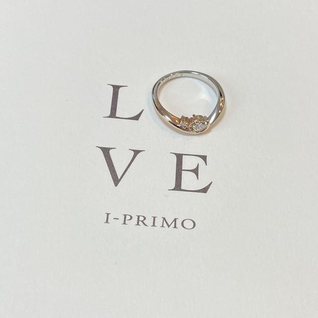 【アイプリモ(I-PRIMO)の口コミ】 ピンクダイヤを交えたデザインで、普段使いしやすいカジュアルな雰囲気だ…