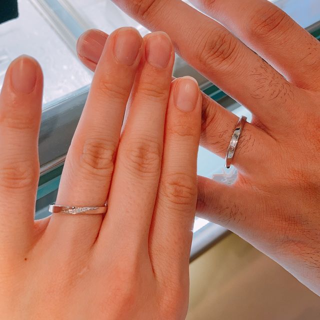 【ヴァンドーム青山(VENDOME AOYAMA)の口コミ】 ストレートの指輪がシンプルで可愛かったです。
さりげないダイヤモンドが…