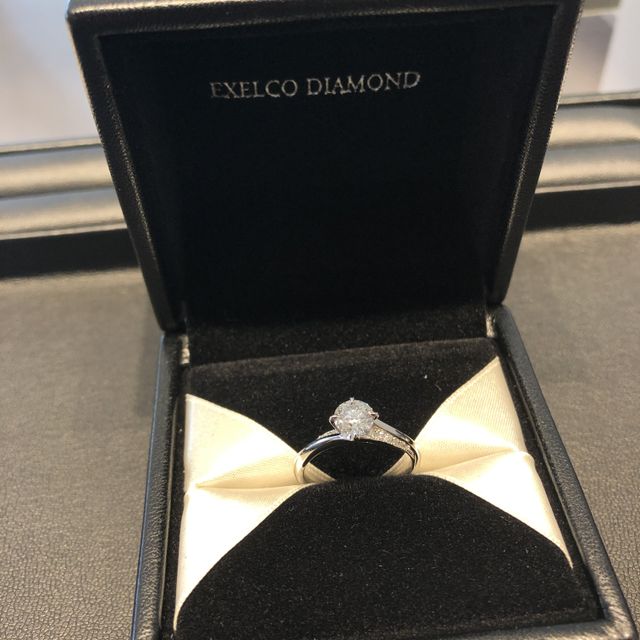 【エクセルコダイヤモンド(EXELCO DIAMOND)の口コミ】 ダイヤモンドがどの指輪なら綺麗に見えるかと自分の指に合うもの、つけて…