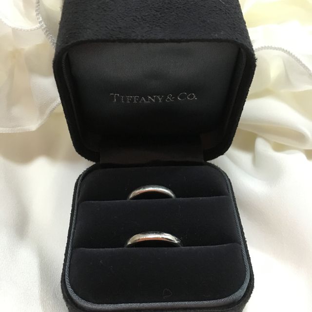 【ティファニー(Tiffany & Co.)の口コミ】 婚約指輪がティファニーなので結婚指輪もティファニーにしました。毎日身…