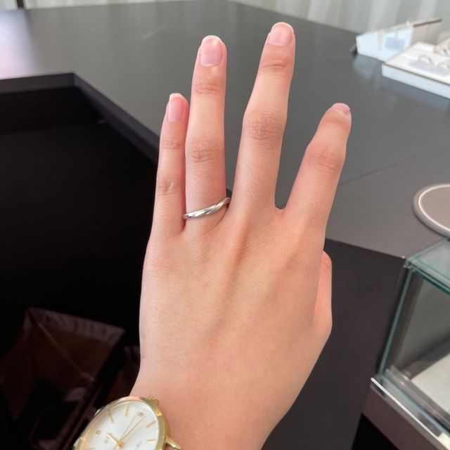 【アイプリモ(I-PRIMO)の口コミ】 北斗七星のストーリーを込めた指輪です。
着用したのは男性用ですが、女性…