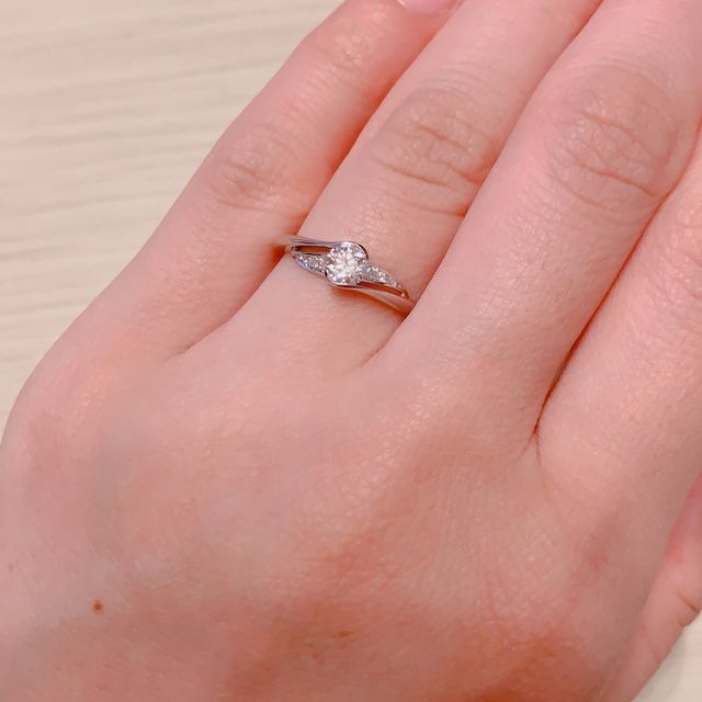 【COCKTAIL(カクテル)の口コミ】 流れるようなデザインが決め手でした。手にフィットする感覚もとてもよか…