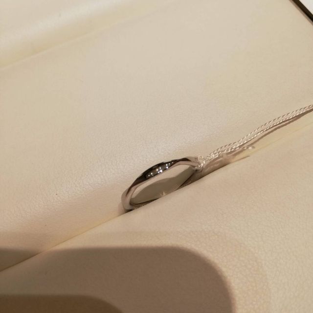 【シャネル(CHANEL)の口コミ】 よく雑誌やSNSでも見かけるシャネルのカメリアシリーズは唯一無二で、憧れ…