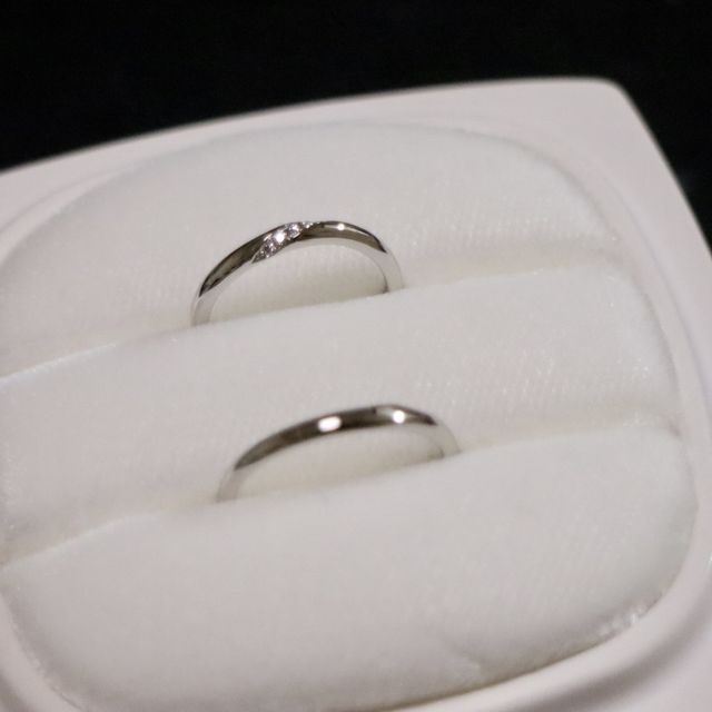 【俄(にわか)の口コミ】 デザインがシンプルで、長く着用するにあたり飽きなさそうで良いと思った…