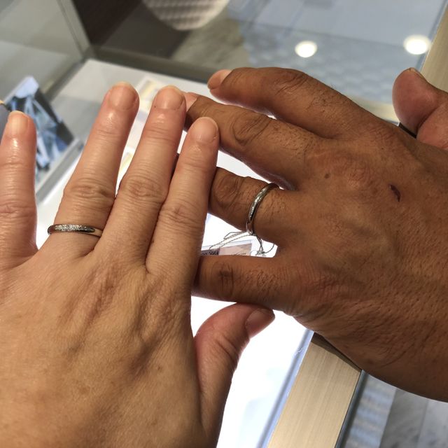 【BRIDGE ANTWERP BRILLIANT GALLERY(ブリッジ・アントワープ・ブリリアント・ギャラリー)の口コミ】 つけ心地は、気持ちいいと感じるような不思議な感覚。
前後の厚みが違うだ…