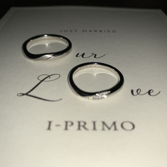 【アイプリモ(I-PRIMO)の口コミ】 指輪はウェーブで、試着してみて指馴染みがいいと思いました。また男性用…