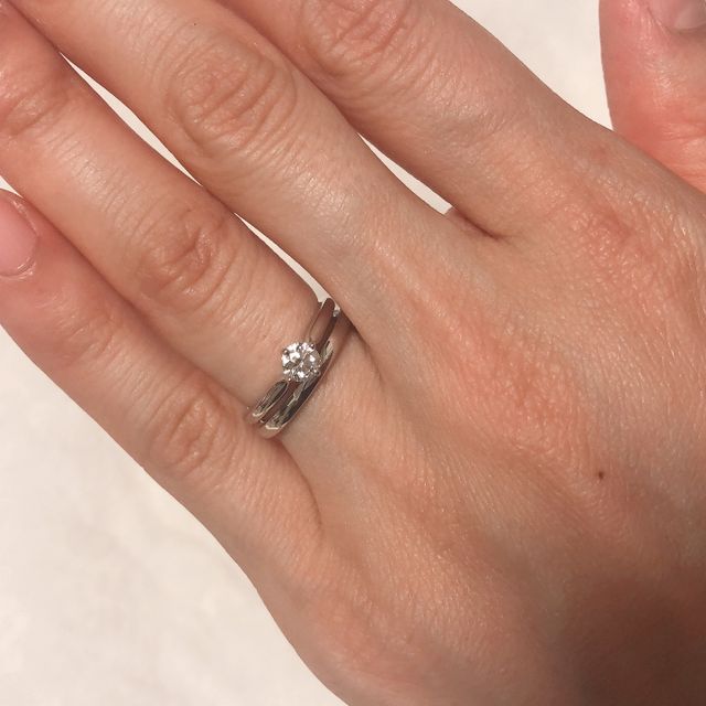 【俄(にわか)の口コミ】 普段から自然につけられるもの、
とにかくシンプルなものがよかったので
…