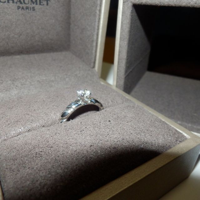 【ショーメ(CHAUMET)の口コミ】 もともとは婚約指輪の必要性を感じていなかったのですが、「記念だから」…