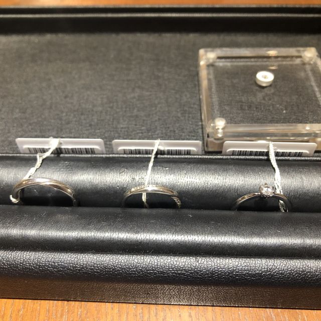 【TRECENTI(トレセンテ)の口コミ】 指輪の形がとてもなめらかで付け心地がとても良かったです。あとデザイン…