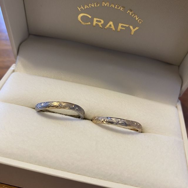 【CRAFY(クラフィ)の口コミ】 夫婦それぞれの希望のデザイン、形、素材を実現できるという点(パターンか…