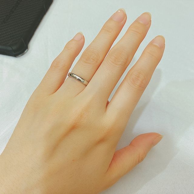 【【閉業】フラー・ジャコー(FURRER-JACOT)の口コミ】 日頃はカジュアルな服装で、他の指にシルバーリングをたくさん付けるので…