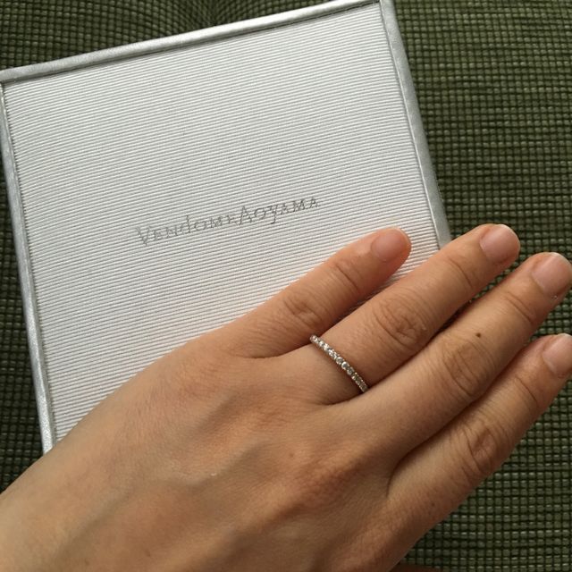 【ヴァンドーム青山(VENDOME AOYAMA)の口コミ】 細くなく太くないエタニティを探していました。いくつか試着して、自分の…