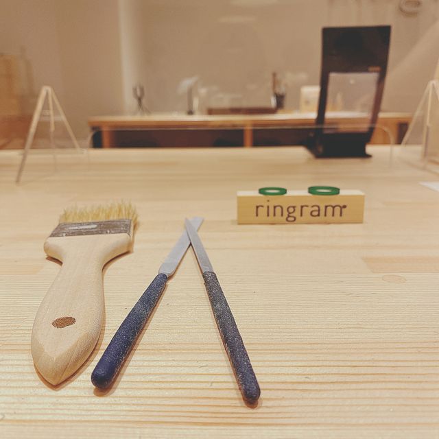 【ringram(リングラム)の口コミ】 指輪はプラチナでシンプルなデザインがよいと思い色々なアクセサリーとも…