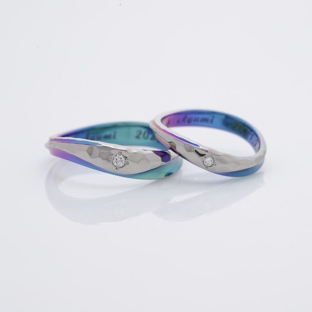 【SORA(ソラ)の口コミ】 素材は軽いジルコニウムにしました。色も鮮やかで綺麗です。仕事柄 休みの…