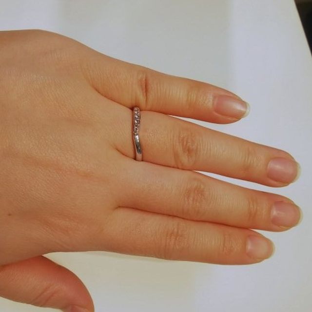 【ROYAL ASSCHER(ロイヤル・アッシャー)の口コミ】 エンゲージリングはなしでダイヤモンドのきらびやかなマリッジリングにす…