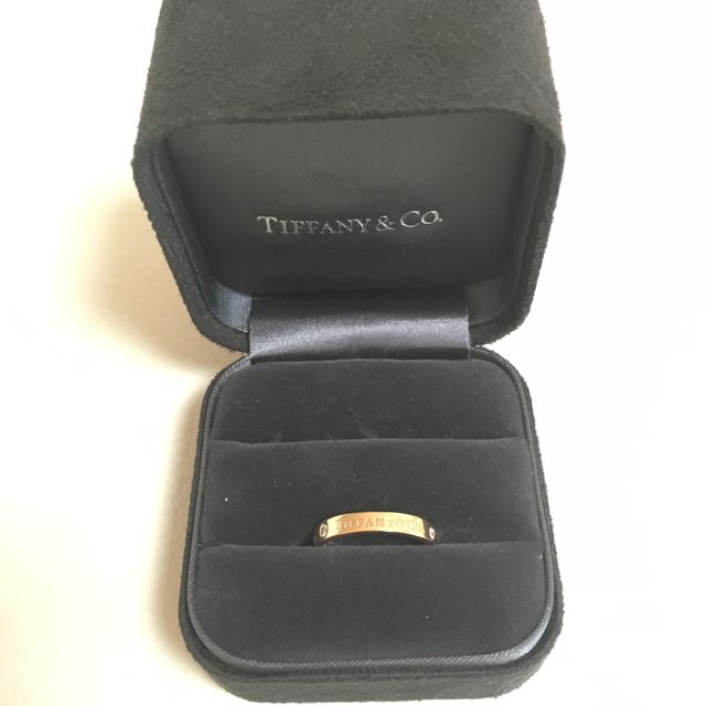 【ティファニー(Tiffany & Co.)の口コミ】 シンプルすぎる結婚指輪には抵抗があったのでファッションリングとしても…