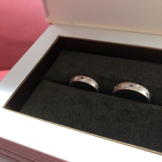 【アトリエフィロンドールの口コミ】 世界で一つだけのものが欲しかったのでデザインに凝りました。他のブラン…