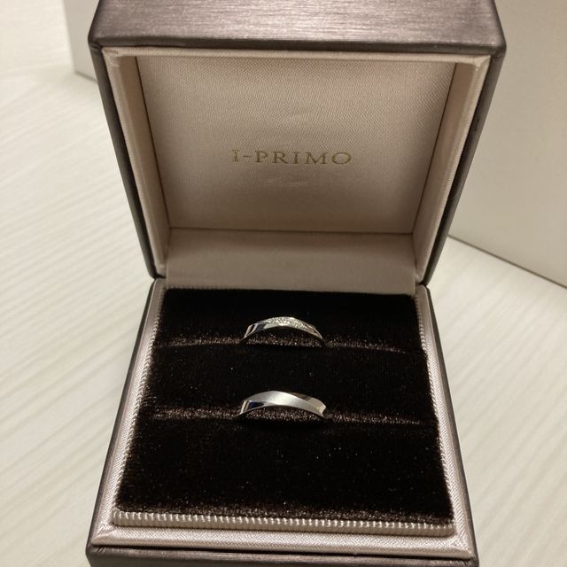 【アイプリモ(I-PRIMO)の口コミ】 シンプルだけど、遊び心のあるデザインに2人とも一目惚れしました。
似た…