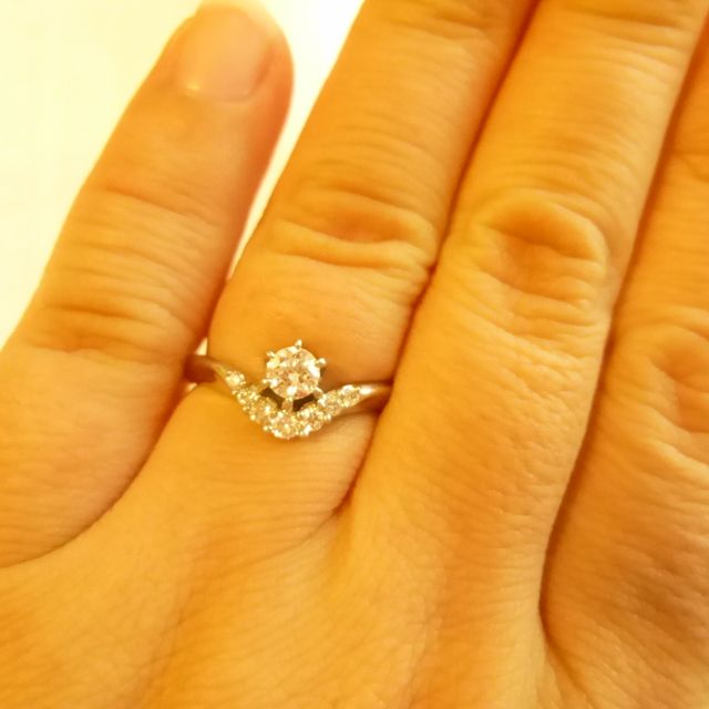 【銀座ダイヤモンドシライシの口コミ】 式場に置いてあるパンフレットに割引券が入っていたので購入の候補のブラ…