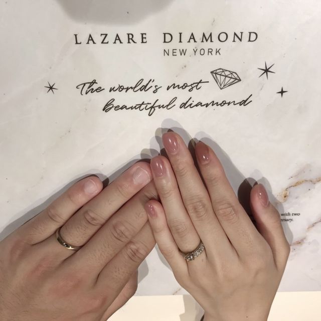 【ラザール ダイヤモンド(LAZARE DIAMOND)の口コミ】 婚約指輪はゴージャスでありながら、可愛すぎないデザインが決めてでした…
