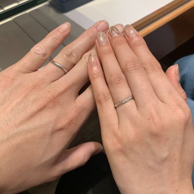 【銀座ダイヤモンドシライシの口コミ】 正直なところ他のブランドを何店舗か実際に見比べてからと決めたいと思っ…