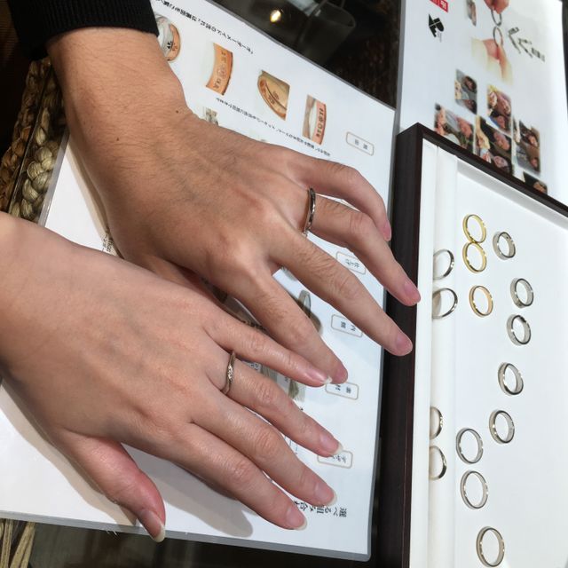 【杢目金屋(もくめがねや)の口コミ】 リングの細さと指なじみがしやすいです。また、指輪をつけている感覚があ…