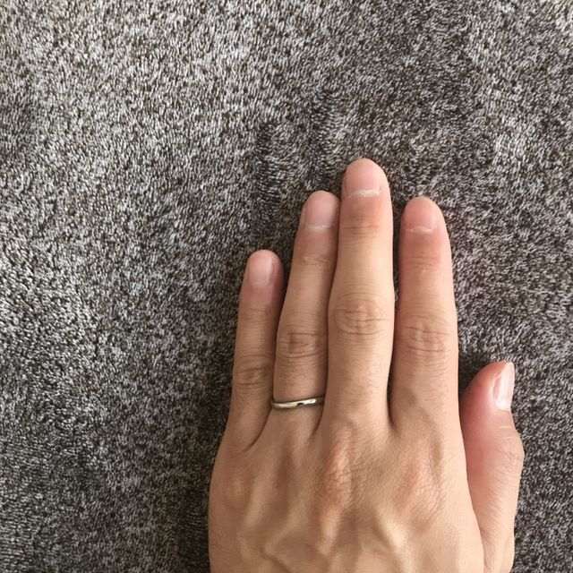 【銀座ダイヤモンドシライシの口コミ】 指輪の決め手については、つけやすさになります。
違和感があるのがとても…