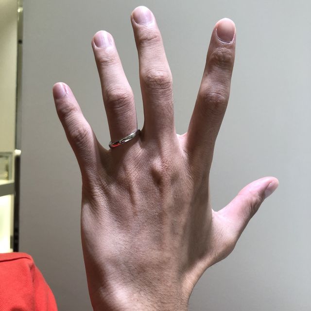 【TRECENTI(トレセンテ)の口コミ】 デザインはストレート、ウェーブ、エタニティとありますが、私はエタニテ…