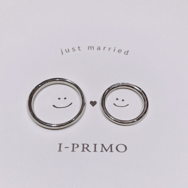 【アイプリモ(I-PRIMO)の口コミ】 指輪のデザインが気に入りました。ストレートで斜めにダイヤがありキラキ…