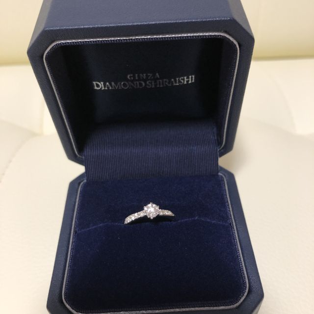 【銀座ダイヤモンドシライシの口コミ】 ハーフエタニティで探していたので、ウェーブは正直考えていなかったので…