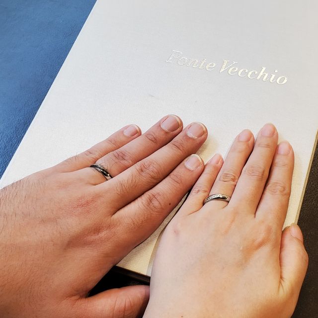 【Ponte Vecchio(ポンテヴェキオ)の口コミ】 男性用にも石の付いた指輪を探していたところ、女性用にはホワイトダイヤ…