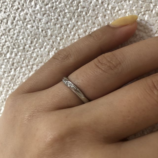 【アイプリモ(I-PRIMO)の口コミ】 普段から指輪をつけないため、付けても違和感なく邪魔にならないつけ心地…