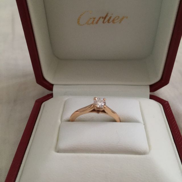 【カルティエ(Cartier)の口コミ】 一目惚れでした。元々、肌馴染みのよいピンクゴールドのアクセサリーが好…