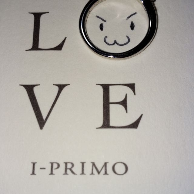 【アイプリモ(I-PRIMO)の口コミ】 ダイヤモンドの質が素晴らしく、輝きが半端かった
大きさも申し分なく、ロ…