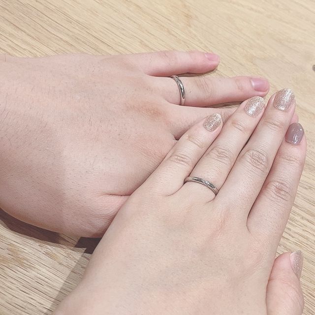 【銀座ダイヤモンドシライシの口コミ】 お店の人の接客の態度がとても良かった。
無理に押しつけずじっくりと選ば…