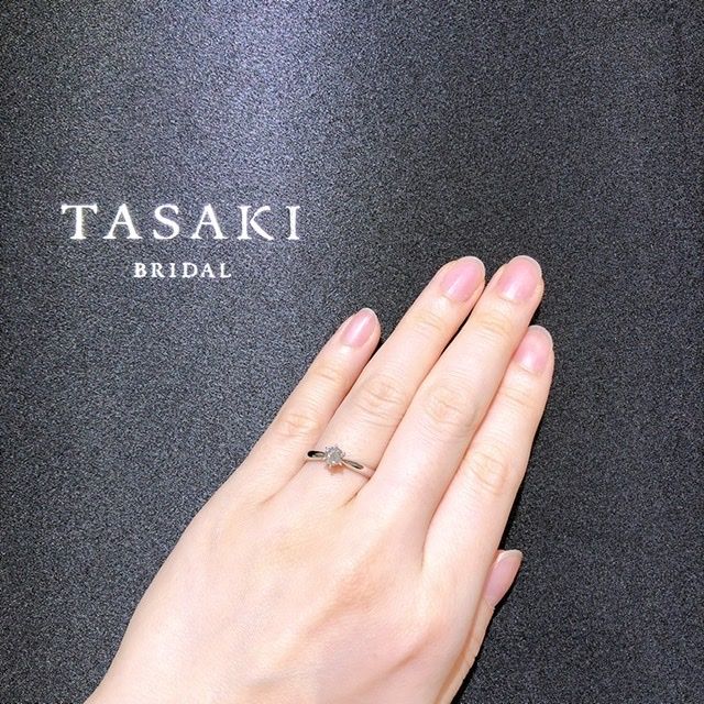 【TASAKI(タサキ)の口コミ】 当初はシンプルなソリティアデザインを探していました。他のブランドも見…