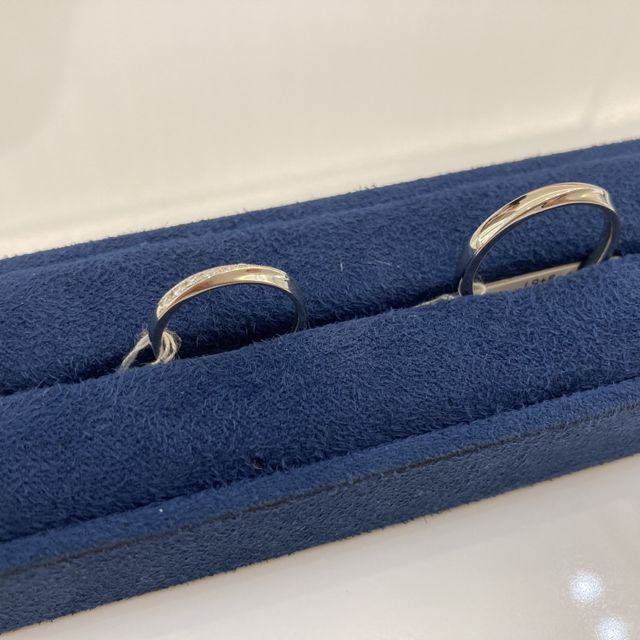 【4℃ BRIDAL(ヨンドシーブライダル)の口コミ】 4℃の婚約指輪をもらったので、以前から結婚指輪も4℃が良いかなと思い来店…