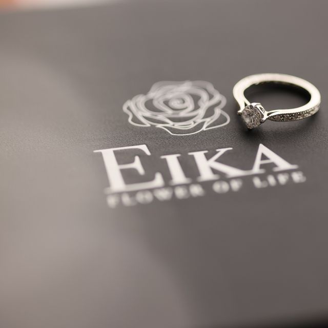 【EIKA(エイカ)の口コミ】 指輪デザインの好みや号数がわからなかったので、プロポーズはダイヤモン…