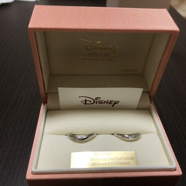 【ケイウノ ブライダル(K.UNO BRIDAL)の口コミ】 ディズニーの指輪を探していて、色々見た中で自分達の気に入った指輪がな…