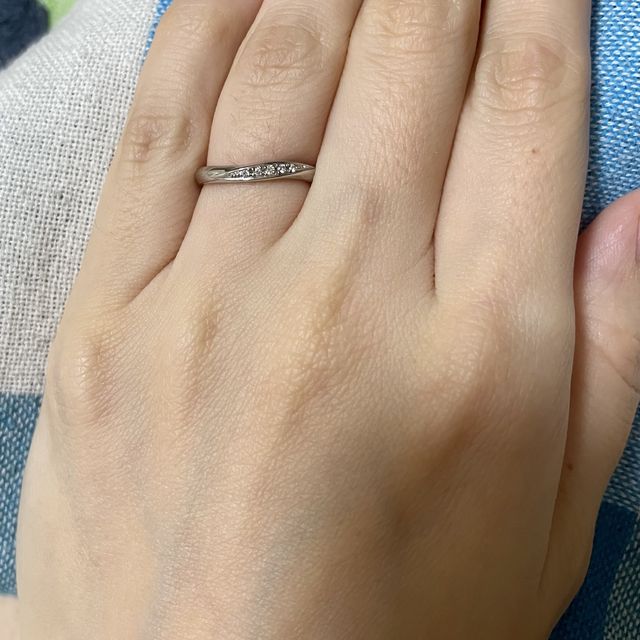 【銀座ダイヤモンドシライシの口コミ】 似たようなデザインの物がいくつかありましたが、最終的にはダイヤモンド…