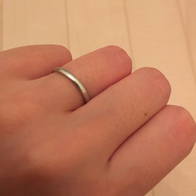 【ティファニー(Tiffany & Co.)の口コミ】 最初に婚約指輪を決めたので、重ね付けしたときに、それに合う結婚指輪を…