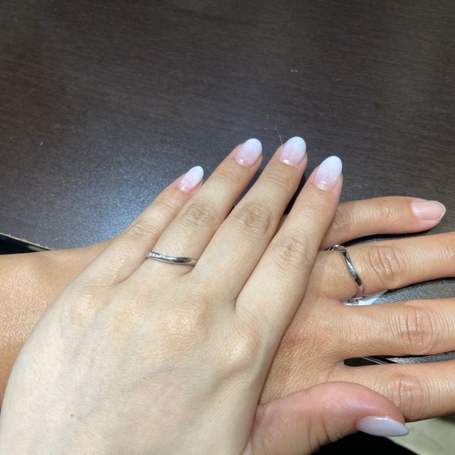 【TRECENTI(トレセンテ)の口コミ】 他では見たことないデザインで自分にしっくりきたのでそれにきめました。
…