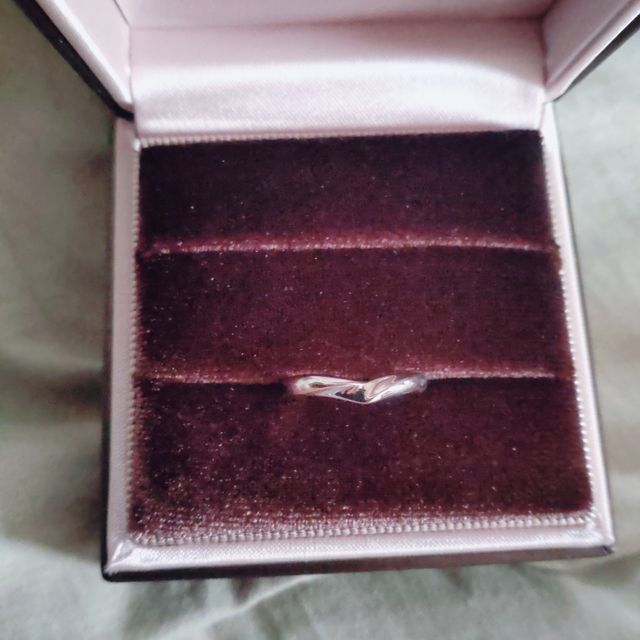 【アイプリモ(I-PRIMO)の口コミ】 指が綺麗に長く見える
抜けにくい
シンプルながらもいいと思えるデザイン…