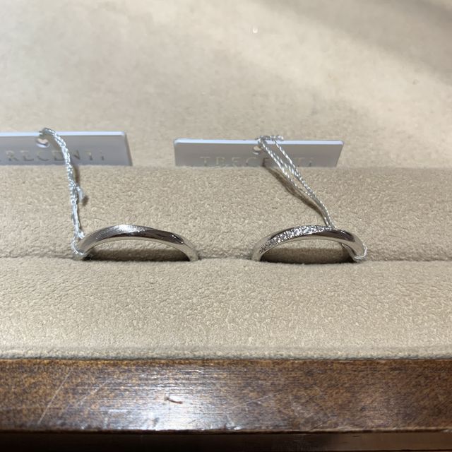 【TRECENTI(トレセンテ)の口コミ】 結婚指輪を探している中で、いろいろなデザインを見せてもらいましたが、…