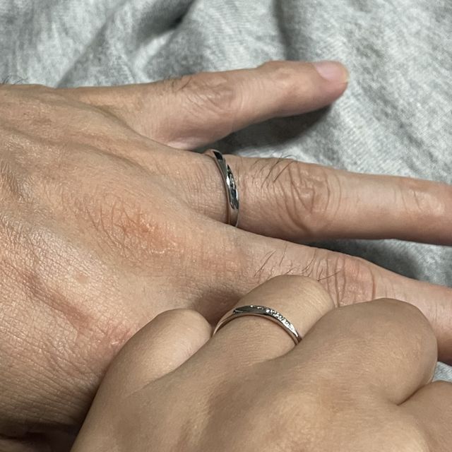 【GALA JEWELRY(ガラジュエリー)の口コミ】 指輪を買うに当たり、シンプルな物が良いと最初から2人で決めていて、ガラ…